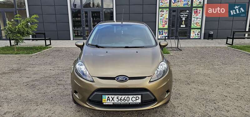 Хетчбек Ford Fiesta 2012 в Мерефа