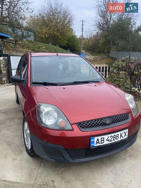 Хэтчбек Ford Fiesta 2007 в Виннице Хэтчбек Ford Fiesta 2007 в Виннице