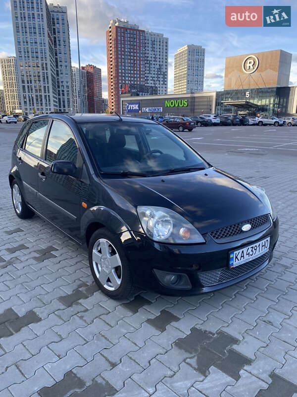 Хетчбек Ford Fiesta 2007 в Києві