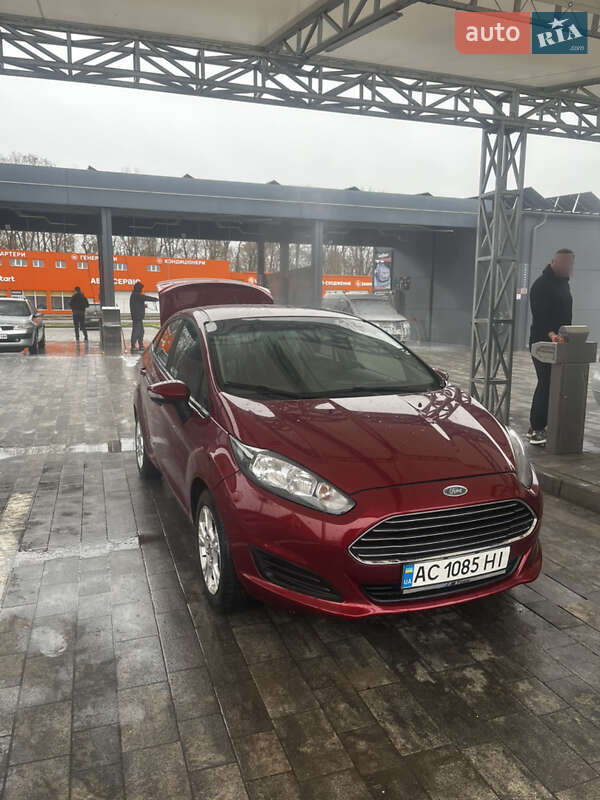 Седан Ford Fiesta 2014 в Луцке