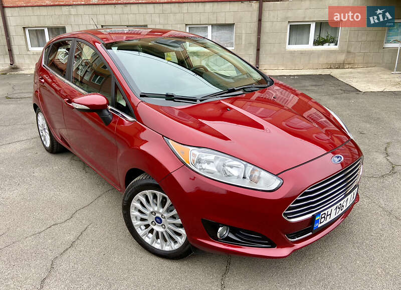 Хэтчбек Ford Fiesta 2015 в Умани