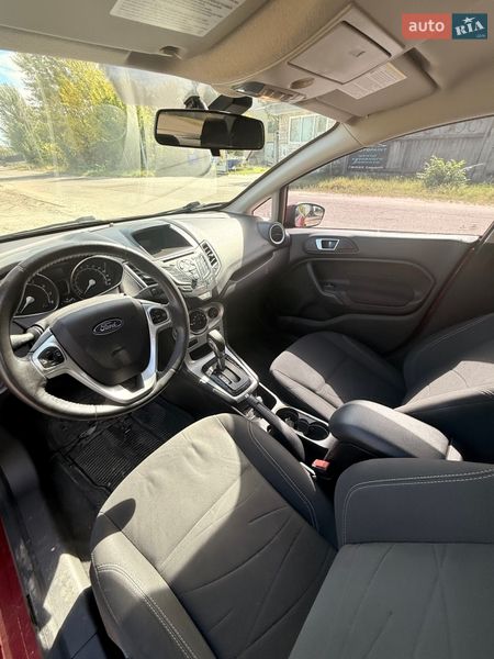 Седан Ford Fiesta 2016 в Киеве