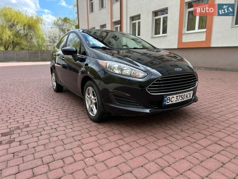 Седан Ford Fiesta 2018 в Львове