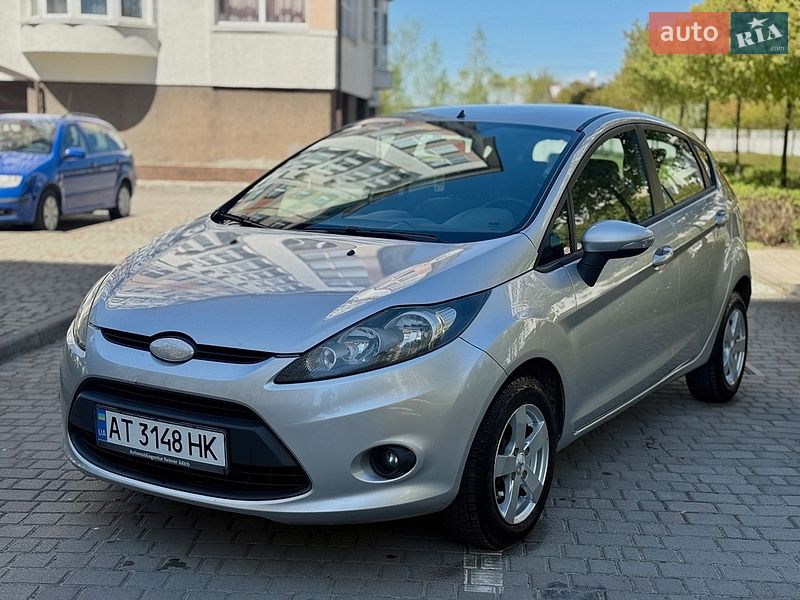 Хэтчбек Ford Fiesta 2010 в Ивано-Франковске