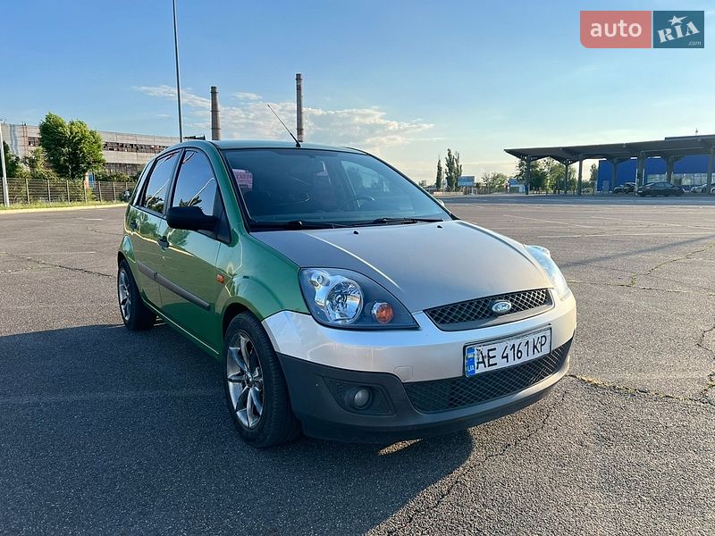 Хэтчбек Ford Fiesta 2008 в Кривом Роге