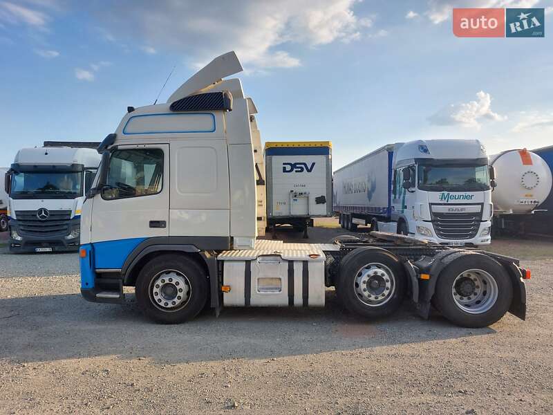 Тягач Volvo FM 9 2008 в Макарове