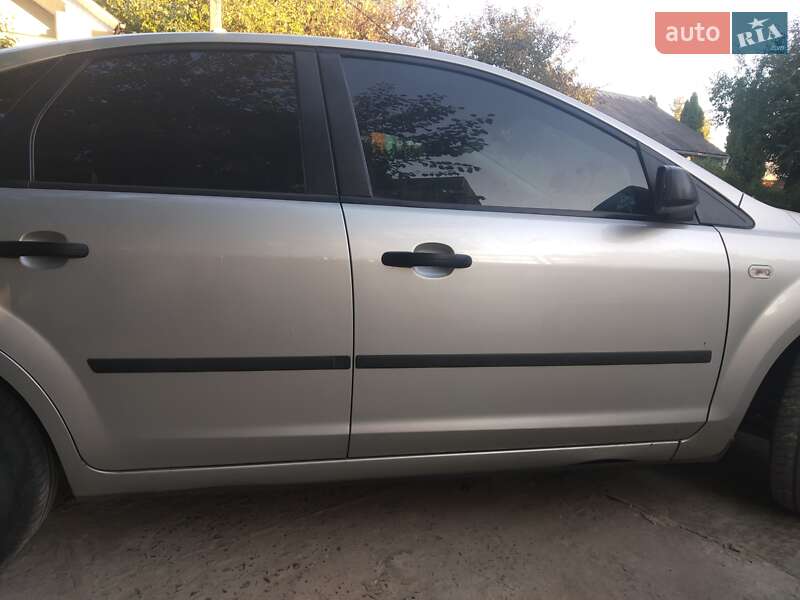 Хетчбек Ford Focus 2007 в Рівному