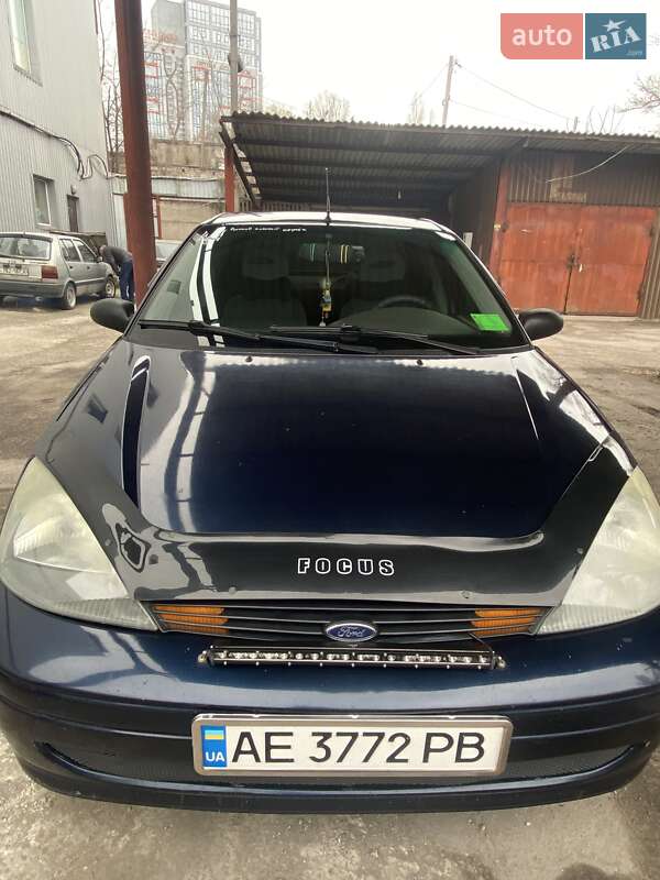 Седан Ford Focus 2002 в Каменском