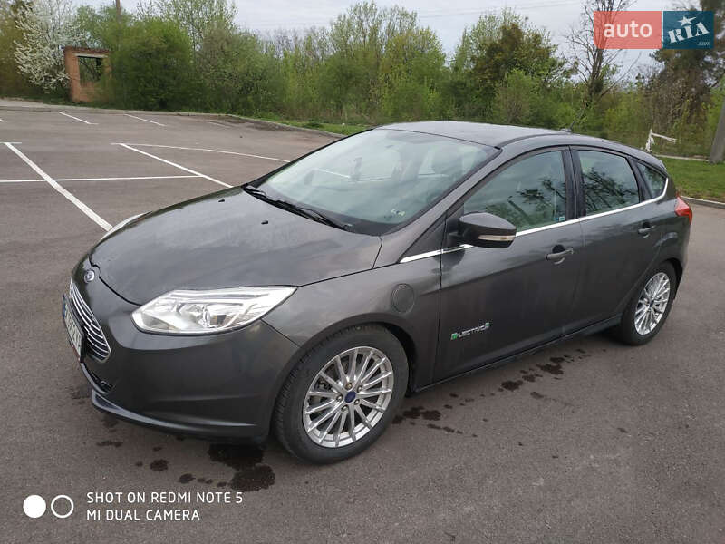 Хетчбек Ford Focus 2015 в Рівному