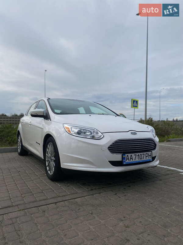 Хэтчбек Ford Focus 2014 в Львове