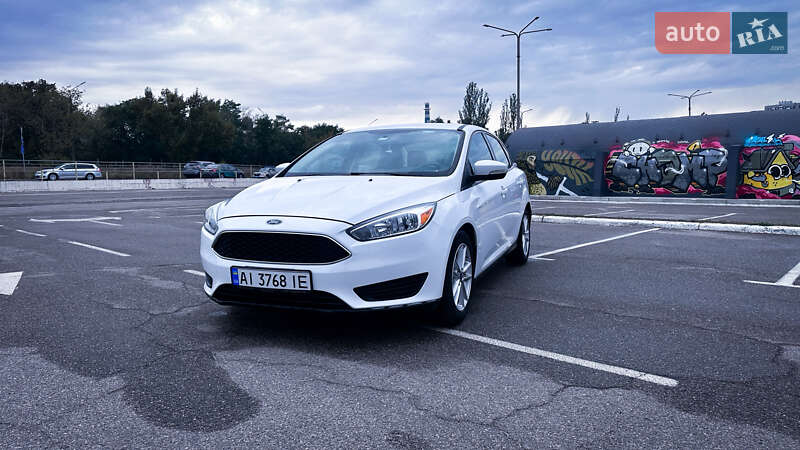 Седан Ford Focus 2016 в Киеве