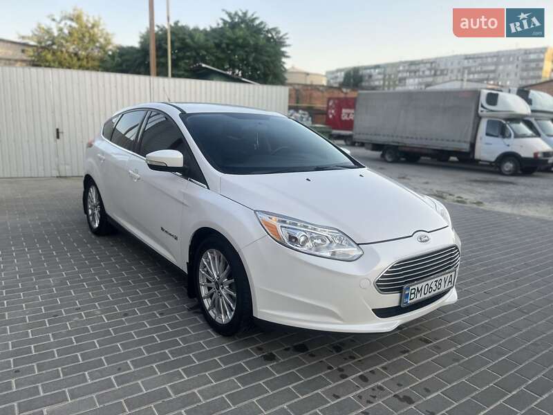 Хэтчбек Ford Focus 2013 в Сумах Хэтчбек Ford Focus 2013 в Сумах