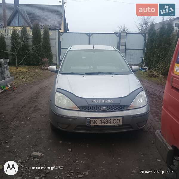 Седан Ford Focus 2004 в Дубні