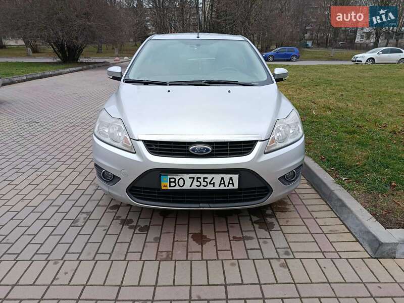 Седан Ford Focus 2010 в Тернополе Седан Ford Focus 2010 в Тернополе