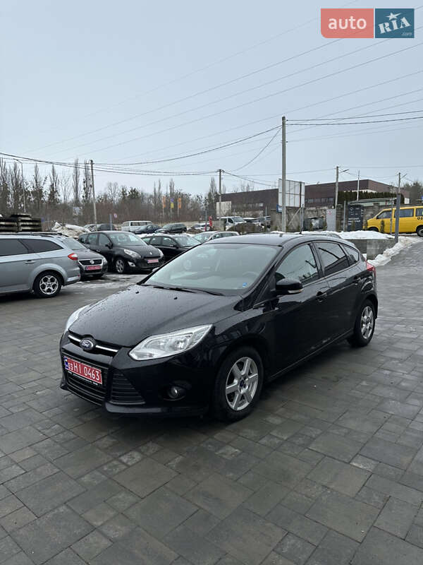 Хэтчбек Ford Focus 2011 в Ровно