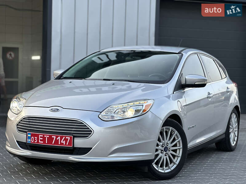 Хэтчбек Ford Focus 2014 в Владимире