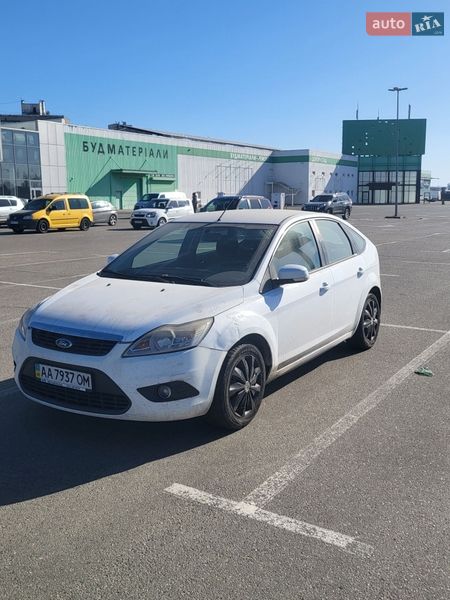 Хэтчбек Ford Focus 2011 в Киеве