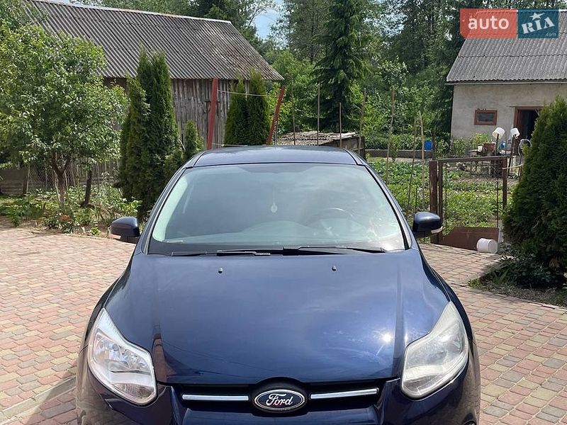Хэтчбек Ford Focus 2011 в Самборе