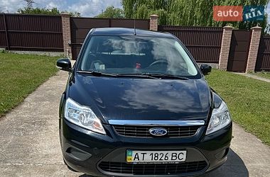 Хэтчбек Ford Focus 2011 в Отынии