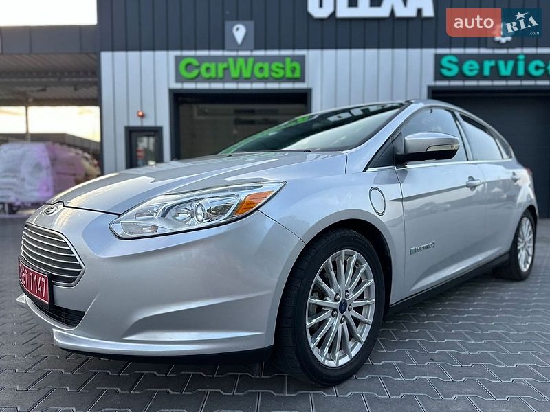 Хэтчбек Ford Focus 2014 в Владимире Хэтчбек Ford Focus 2014 в Владимире