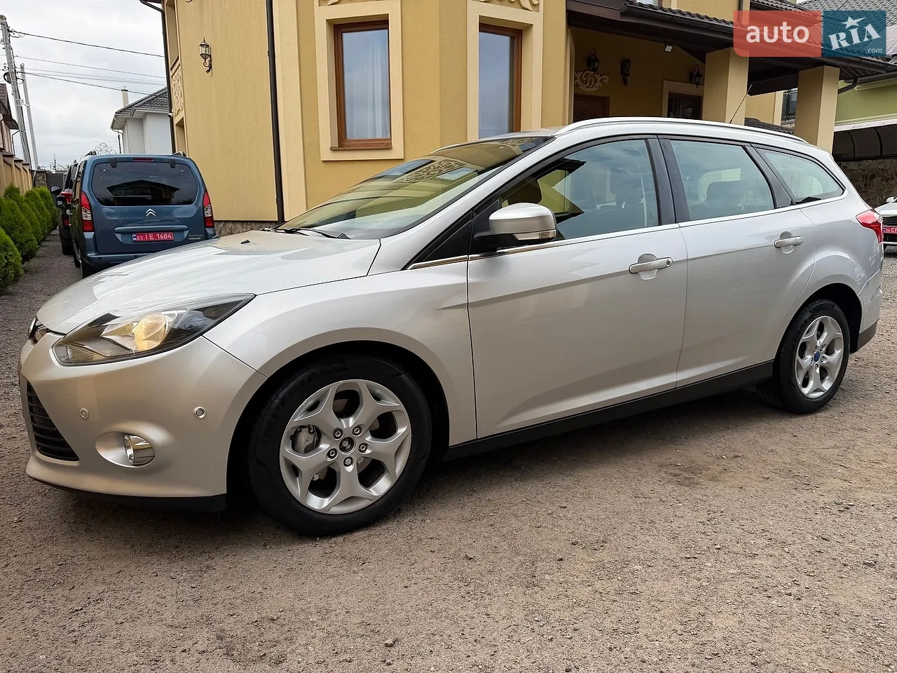 Ford Focus 2013 photo 3