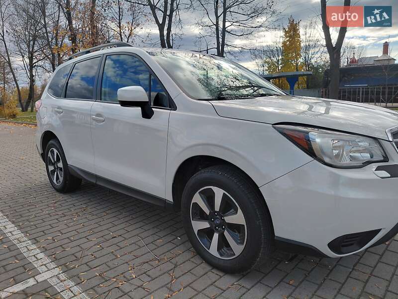 Внедорожник / Кроссовер Subaru Forester 2016 в Ивано-Франковске