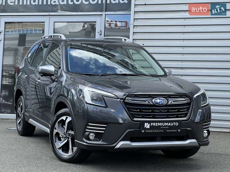 Внедорожник / Кроссовер Subaru Forester 2024 в Киеве