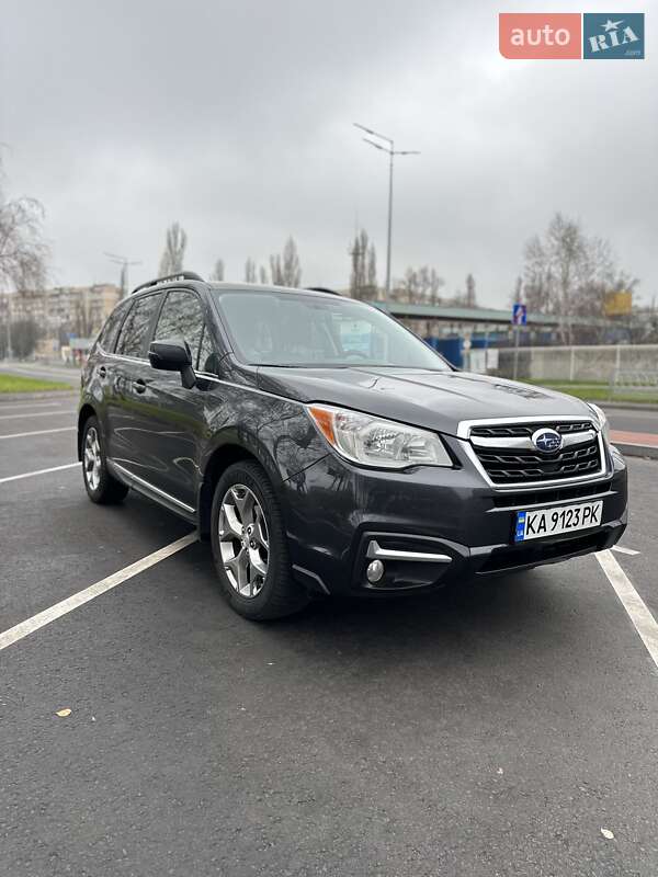 Внедорожник / Кроссовер Subaru Forester 2015 в Киеве