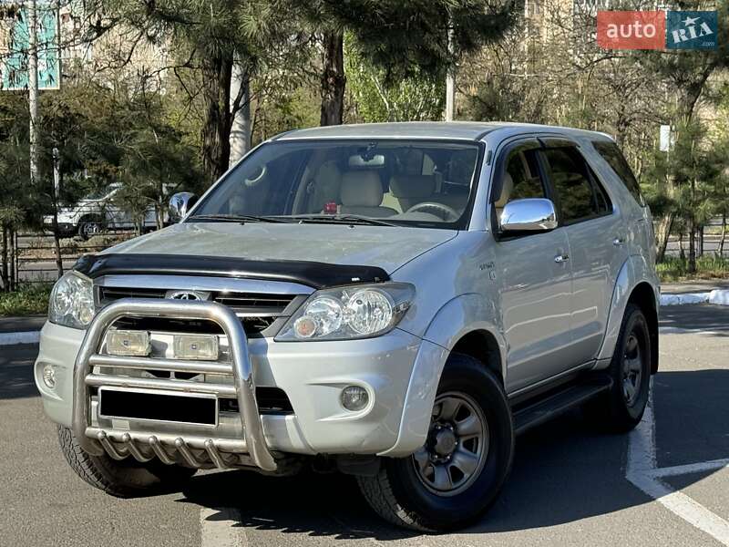 Внедорожник / Кроссовер Toyota Fortuner 2007 в Одессе