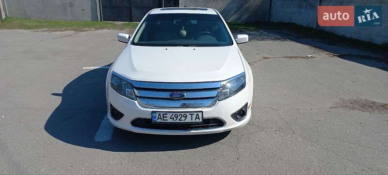Седан Ford Fusion 2009 в Павлограді