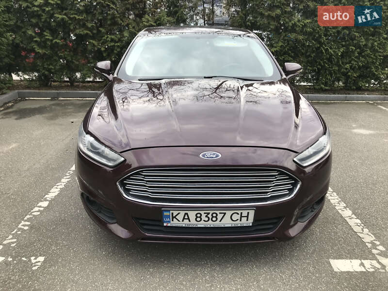 Седан Ford Fusion 2013 в Києві