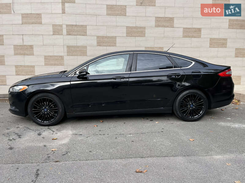 Седан Ford Fusion 2015 в Киеве