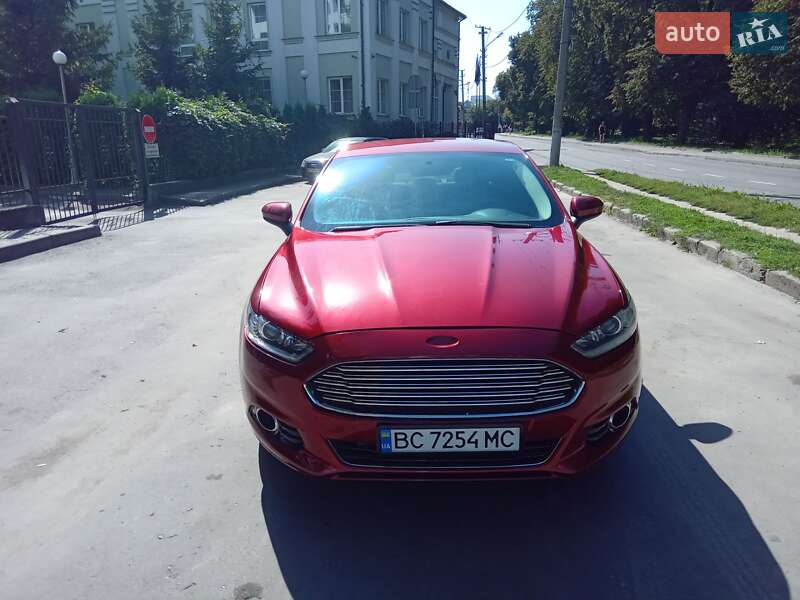 Седан Ford Fusion 2013 в Львове