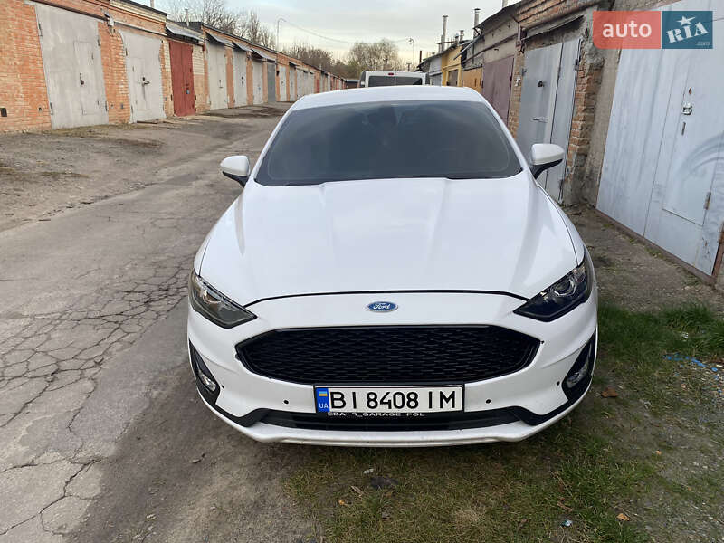 Седан Ford Fusion 2019 в Полтаве