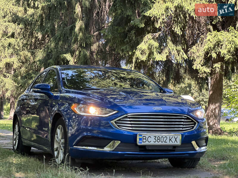Седан Ford Fusion 2017 в Львове