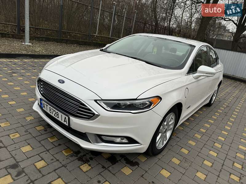 Седан Ford Fusion 2016 в Коломые