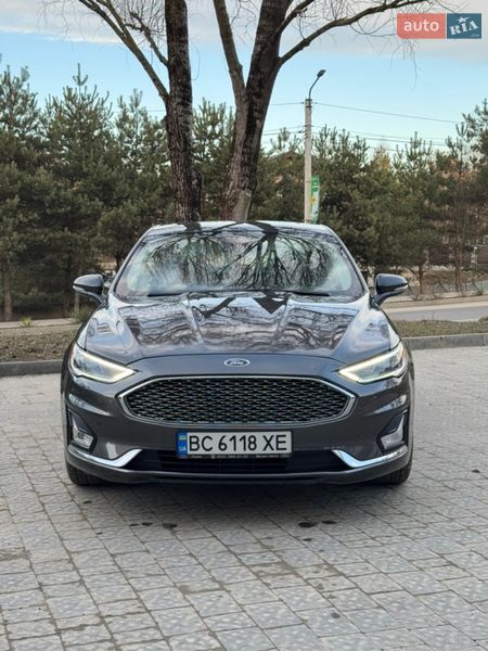 Седан Ford Fusion 2019 в Львове