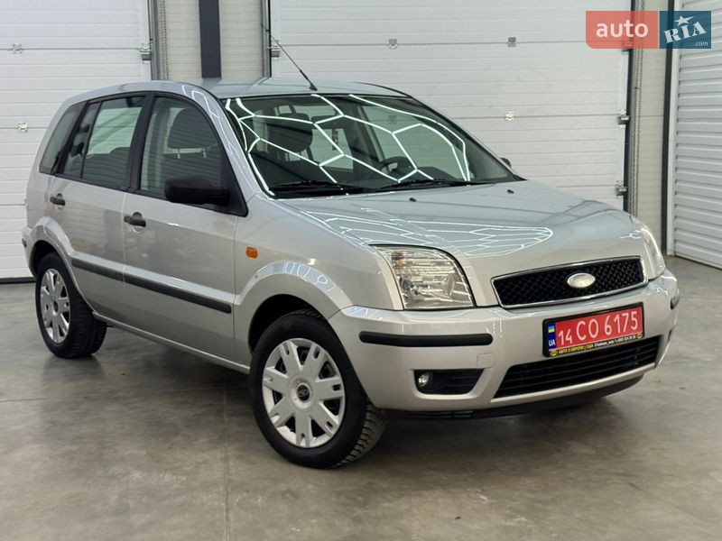 Хэтчбек Ford Fusion 2006 в Виннице