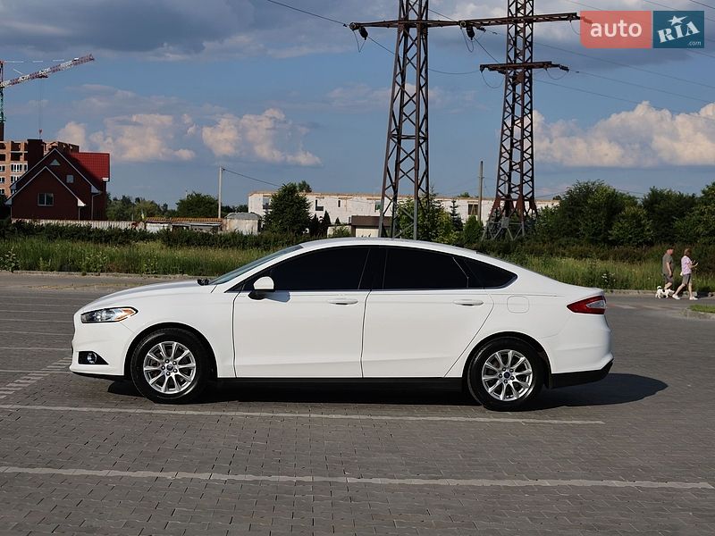 Седан Ford Fusion 2014 в Ирпене
