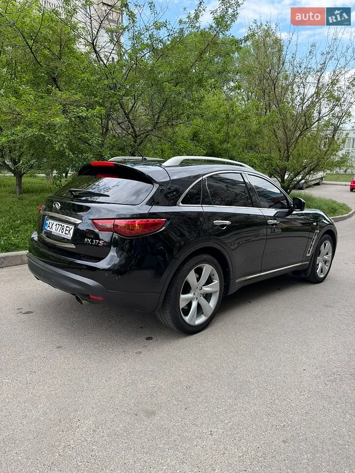 Infiniti Fx 37 2011 photo 4