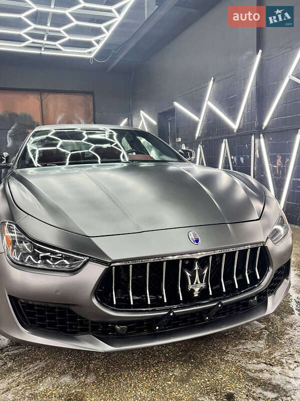 Седан Maserati Ghibli 2017 в Киеве