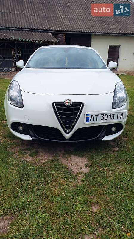 Хетчбек Alfa Romeo Giulietta 2010 в Дрогобичі