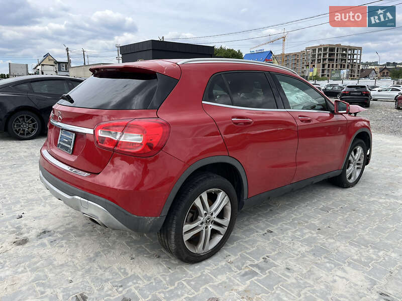 Внедорожник / Кроссовер Mercedes-Benz GLA-Class 2018 в Львове