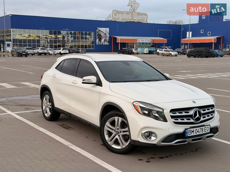 Внедорожник / Кроссовер Mercedes-Benz GLA-Class 2017 в Сумах