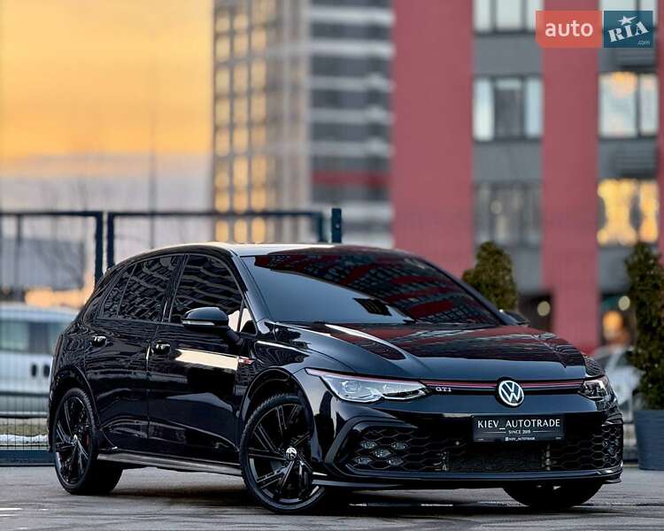 Хэтчбек Volkswagen Golf GTI 2021 в Киеве