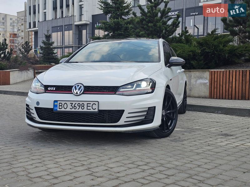 Хэтчбек Volkswagen Golf GTI 2014 в Львове