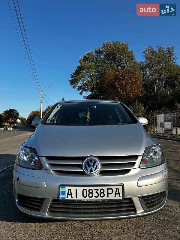 Хэтчбек Volkswagen Golf Plus 2005 в Макарове Хэтчбек Volkswagen Golf Plus 2005 в Макарове