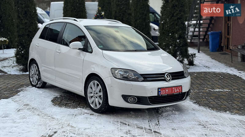 Хэтчбек Volkswagen Golf Plus 2010 в Сваляве