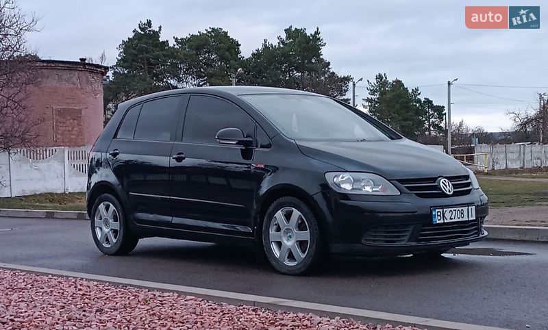 Хэтчбек Volkswagen Golf Plus 2005 в Сарнах