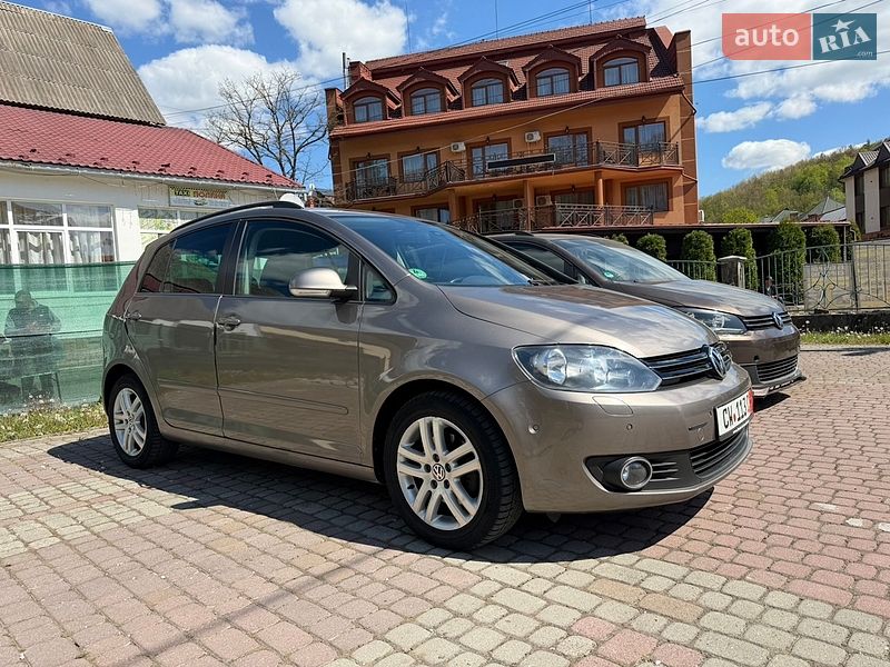Хэтчбек Volkswagen Golf Plus 2011 в Сваляве